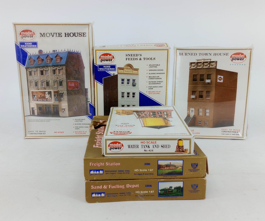 6 MODEL POWER & IHC HO SCALE BUILDING KITS, 6 OBS NNC  INV 263430016