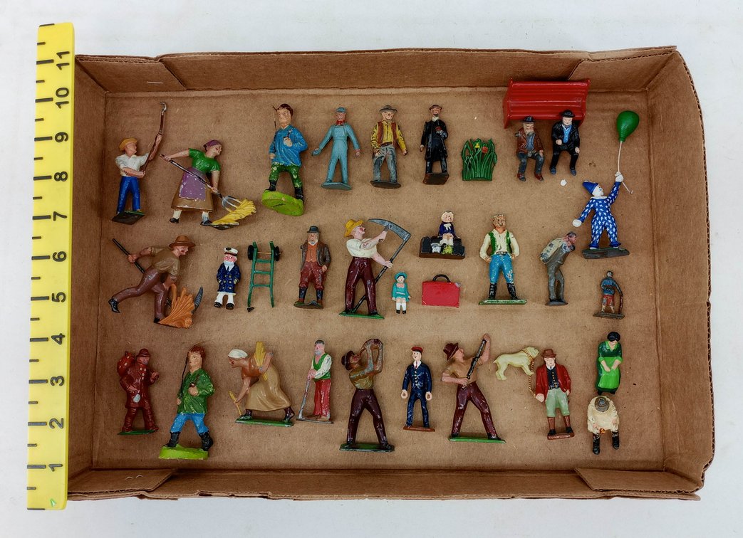 ASSORTED PAINTED METAL FIGURES FARMERS CLOWN SAILOR BENCH DOG & ACCESSORIES  INV 263480014