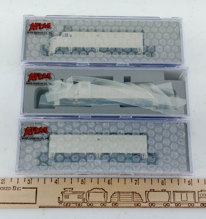 3 ATLAS N SCALE MASTER LINE FA-1, FB-1 & RS-2 UNDECORATED LOCOMOTIVES, 3 OBS  INV 263331552