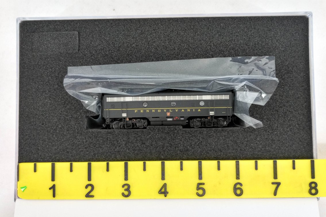 BROADWAY LIMITED 3529 PRR EMD F7 B-UNIT 9673B N SCALE LOCOMOTIVE, OB  INV 263331615