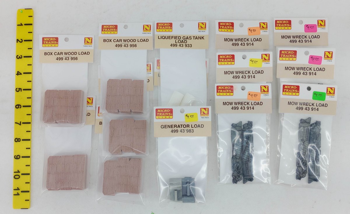 ASSORTED MICRO-TRAINS LINE N SCALE FREIGHT CAR LOADS, MOW WRECK, BOX CAR WOOD, GENERATOR & GAS TANK, SOME OBS  INV 263331632