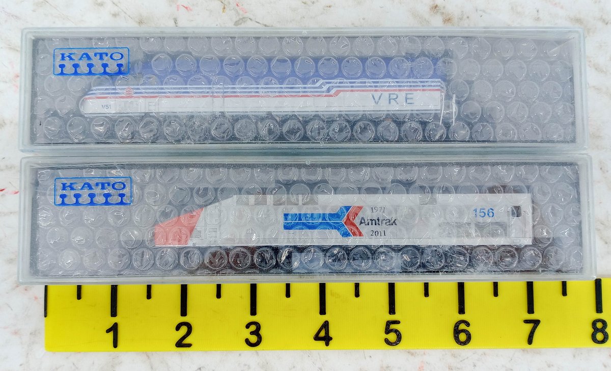 2 KATO N SCALE 176-6125 VRE MP36PH & 176-6022 AMTRAK P42 LOCOMOTIVES, 2 OBS  INV 263331669