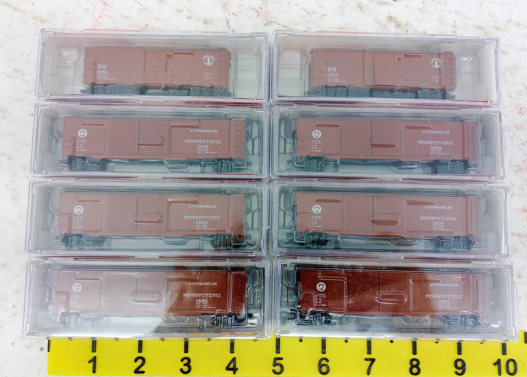 8 N GAUGE PENNSYLVANIA & BOSTON & MAINE BOXCARS, 8 OBS  INV 263331673