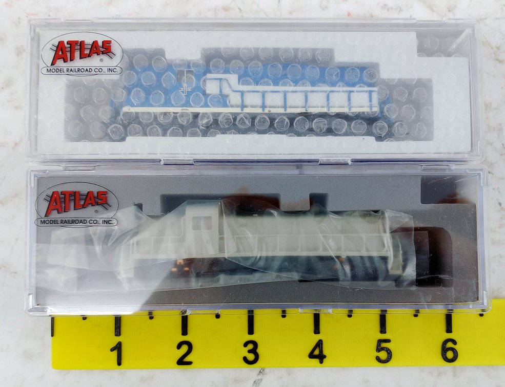 2 ATLAS N GAUGE LOCOMOTIVES, 40 000 452 B&M GP-9 & 40 004 620 UNDECORATED RS-2, 2 OBS  INV 263331693