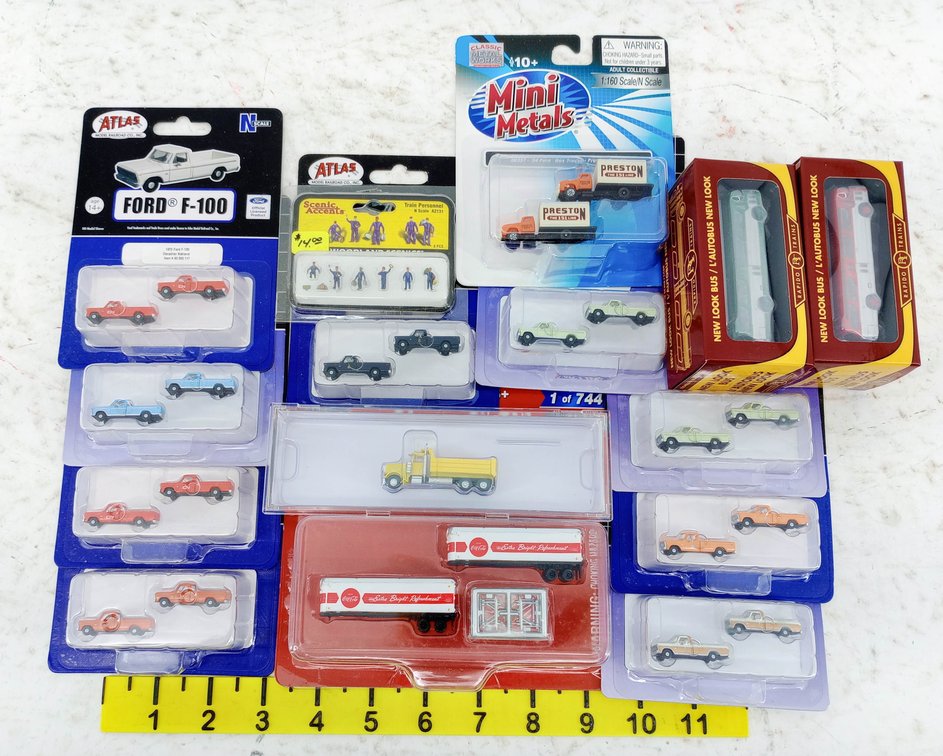 ASSORTED ATLAS MINI METALS RAPIDO N SCALE VEHICLES & FIGURES 15 OBS  INV 263331708