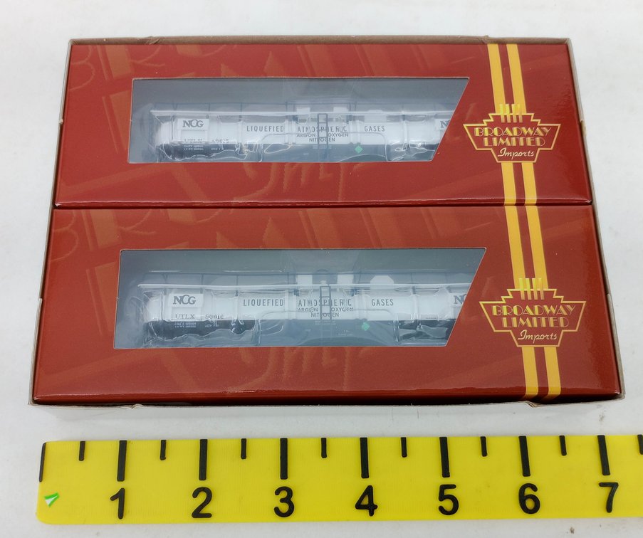 2 BROADWAY LIMITED 3726 NCG CRYOGENIC TANK CARS, N SCALE, OB  INV 263331747