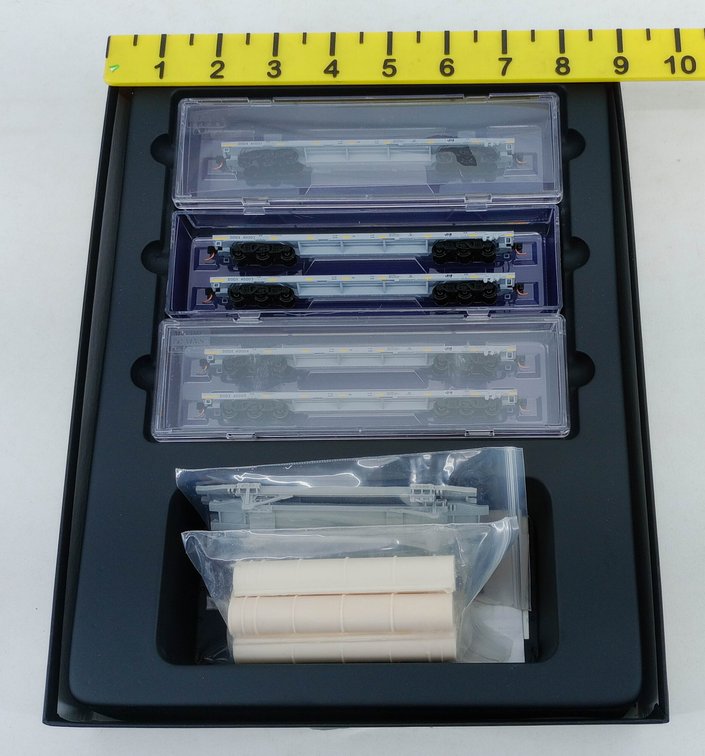 MICRO-TRAINS 993 01 640 DODX NAVY 68FT FLAT CAR 5-PACK W/ LOADS, OB  INV 263331752