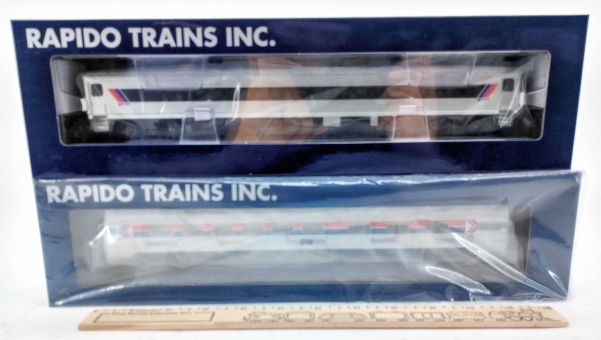 2 RAPIDO HO 128515 NJT COMET COACH & 124014 AMTRAK LIGHTWEIGHT DINER, 2 OBS  INV 263331841