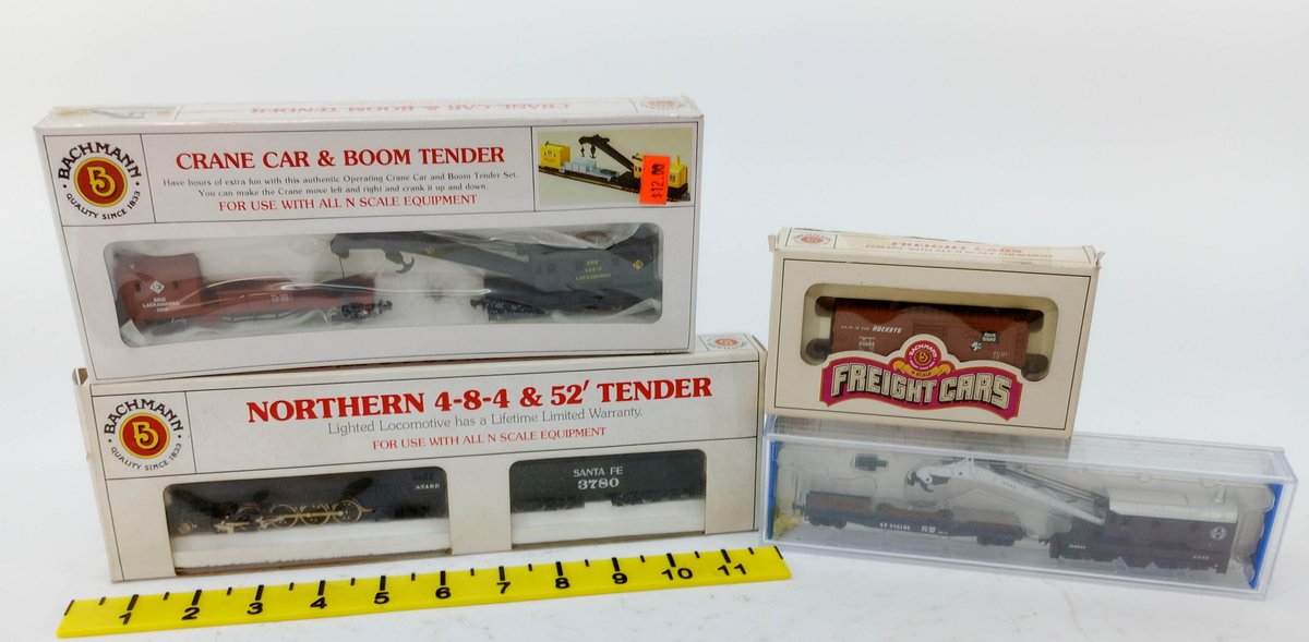 4 BACHMANN N SCALE CRANE CARS, 4-8-4 LOCOMOTIVE & BOXCAR, SANTA FE, ERIE LACKAWANNA, 4 OBS  INV 263331897