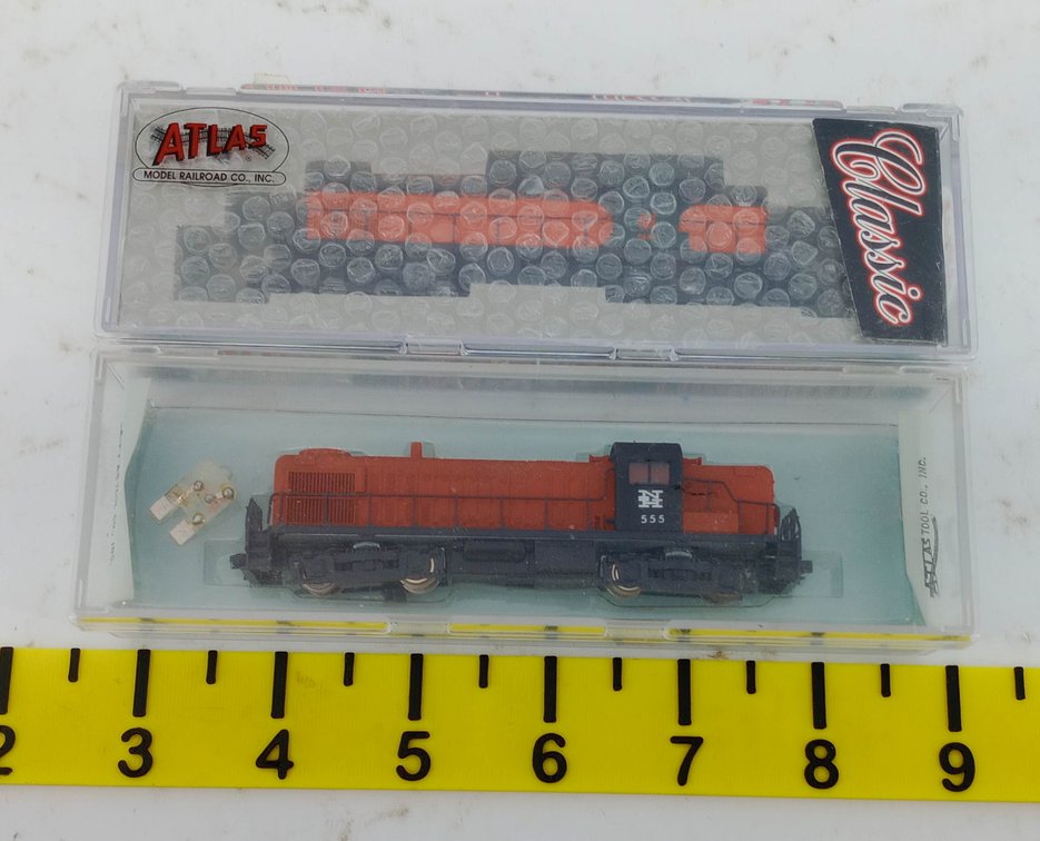 2 ATLAS N SCALE RS-1 NEW HAVEN & RS-3 N&W LOCOMOTIVES, 2 OBS  INV 263331911