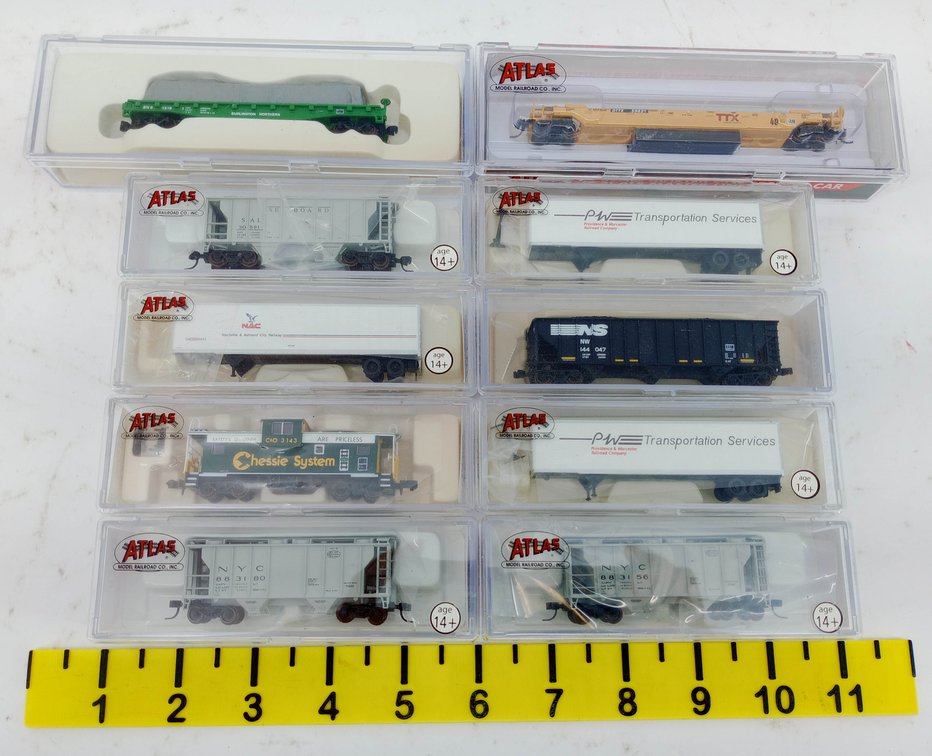 10 ASSORTED ATLAS N SCALE FREIGHT CARS, CABOOSE & TRAILERS, 10 OBS  INV 263331913