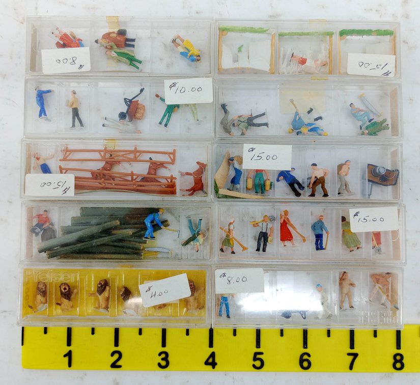 ASSORTED PREISER HO SCALE MINIATURE FIGURES, ANIMALS & ACCESSORIES SOME OBS  INV 263390091