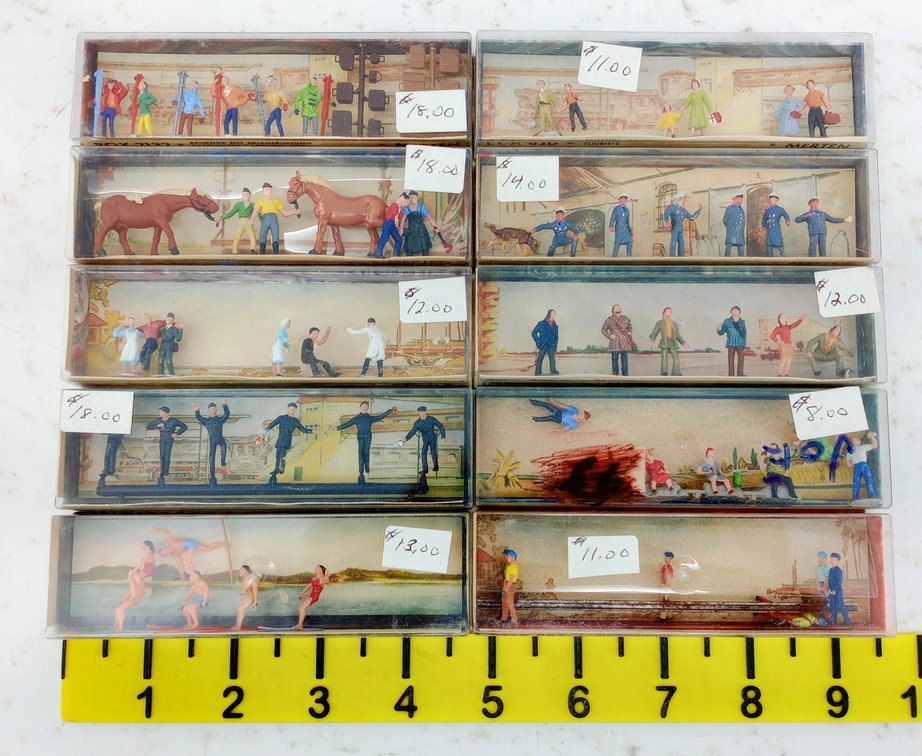 10 MERTEN HO SCALE FIGURE SETS INCL POLICE, TOURISTS & BLACKSMITH, 10 OBS  INV 263390093