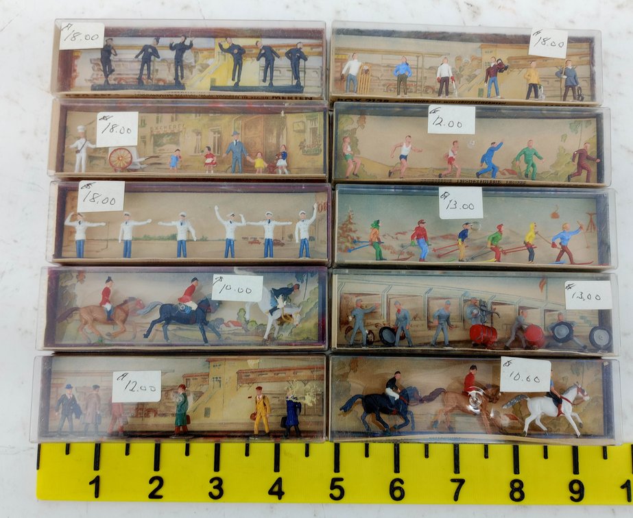 MERTEN HO GAUGE ASSORTED MINIATURE FIGURE SETS, 10 OBS  INV 263390096