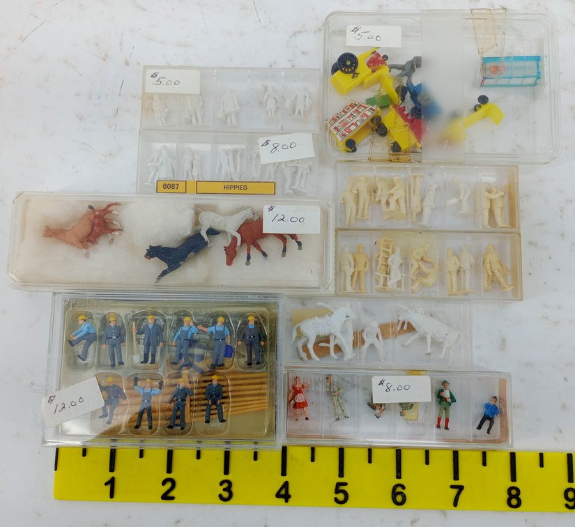 ASSORTED PREISER HO SCALE FIGURES, ANIMALS & ACCESSORIES, SOME OBS  INV 263390099