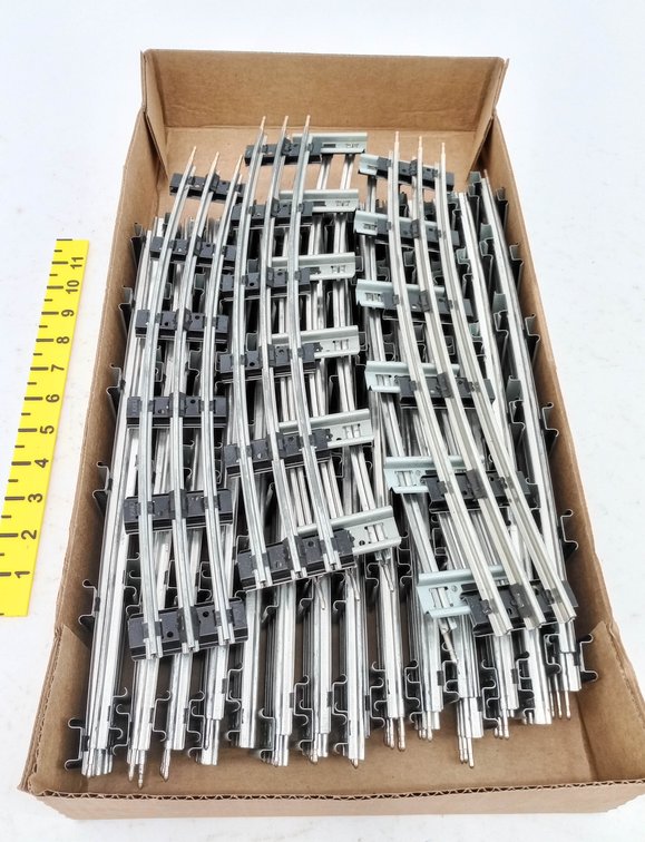 31 PCS LIONEL CURVED TRACK  INV 263390166