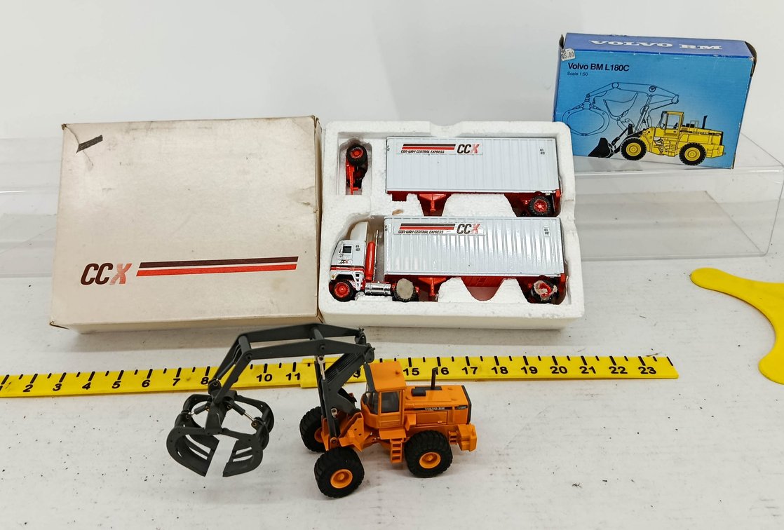 2 DIE-CAST CCX CON-WAY CENTRAL EXPRESS SEMI TRUCK SET & VOLVO BM L180C LOADER 1:50 2 OB  INV 260740128