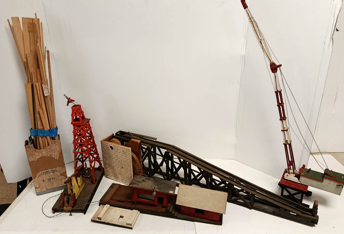 WOODEN MODEL RAILROAD LOADING CRANE, TRESTLE RAMP, RED TOWER & BUILDINGS WITH BALSA WOOD STRIPS  INV 260740136