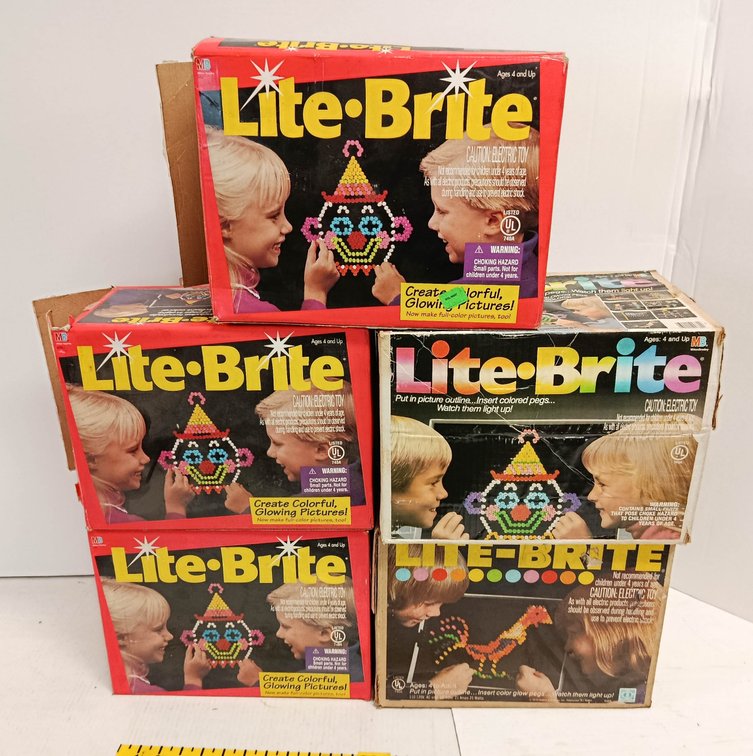 5 MILTON BRADLEY & HASBRO LITE-BRITE LIGHT UP PEG TOYS 5 OB  INV 260740138