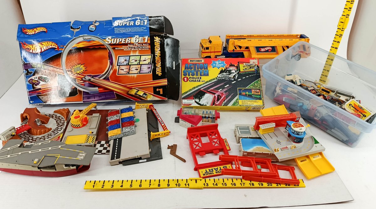 ASSORTED HOT WHEELS & MATCHBOX PLAYSETS TRACK SETS CARRIER TRUCK MICRO MACHINES PIECES SOME OBS NNC  INV 260900962
