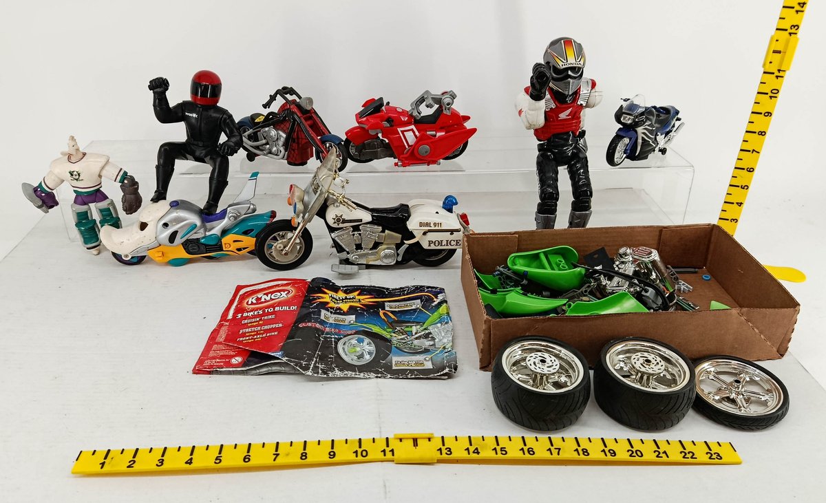ASSORTED TOY MOTORCYCLES & RIDER FIGURES HONDA POLICE VENOM K'NEX BIKE PARTS NNC  INV 260900974