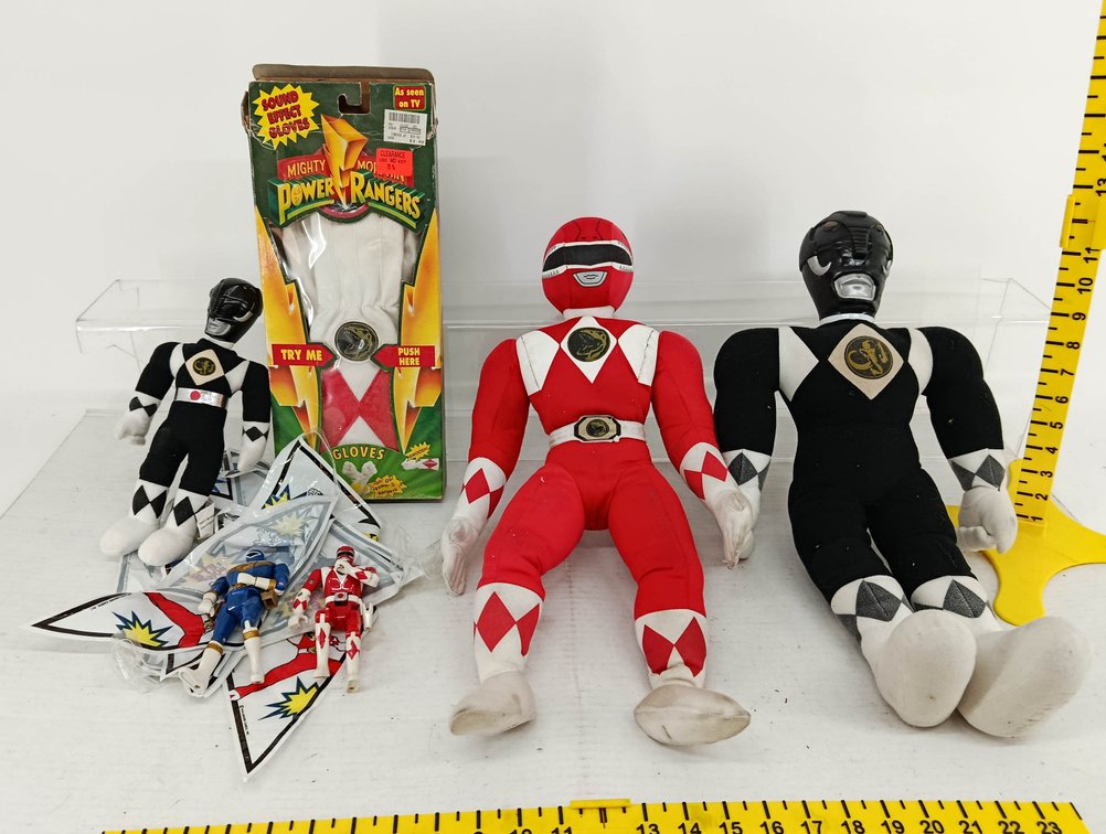 MIGHTY MORPHIN POWER RANGERS 2 LARGE PLUSH 1 SMALL PLUSH 2 ACTION FIGURES & SOUND EFFECT GLOVES OB  INV 260900988