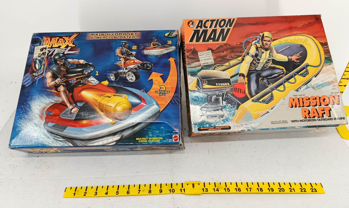 2 ACTION MAN MISSION RAFT & MATTEL MAX STEEL MX16 HYDRO JET & BEACH BLASTER VEHICLES NNC 2 OB  INV 260901007