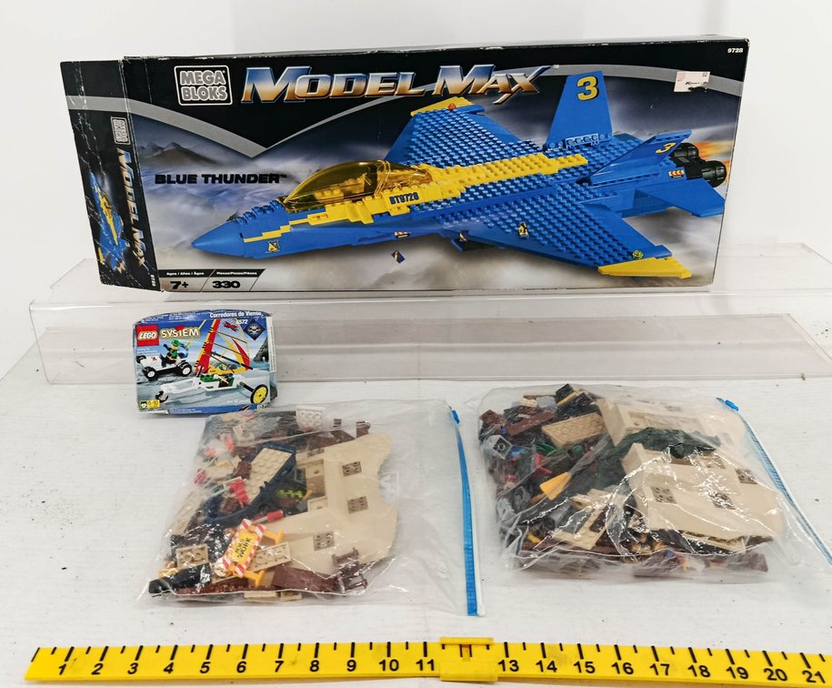 MEGA BLOKS MODEL MAX BLUE THUNDER JET 9728 OB LEGO SYSTEM 6572 WINDSURFER OB & 2 BAGS ASSORTED LEGO PIECES NNC  INV 260901010