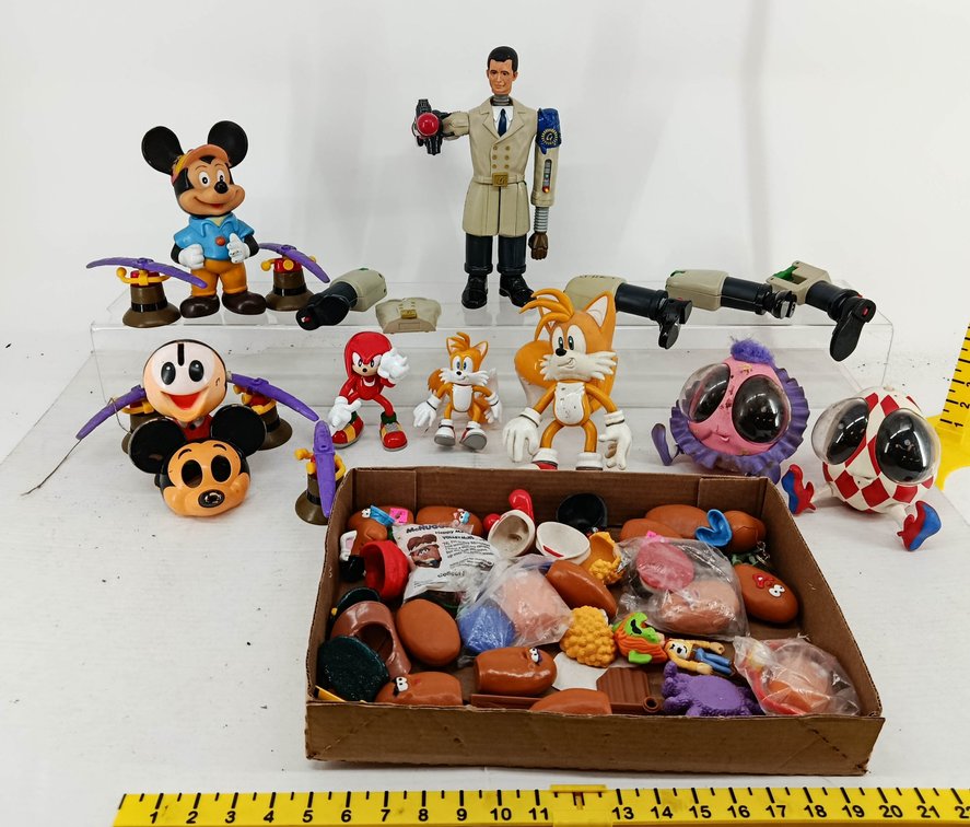 ASSORTED TOYS INSPECTOR GADGET FIGURE SONIC KNUCKLES & TAILS MICKEY MOUSE PLAYMATES FLY-EYED CREATURES MCNUGGET BUDDIES  INV 260901019