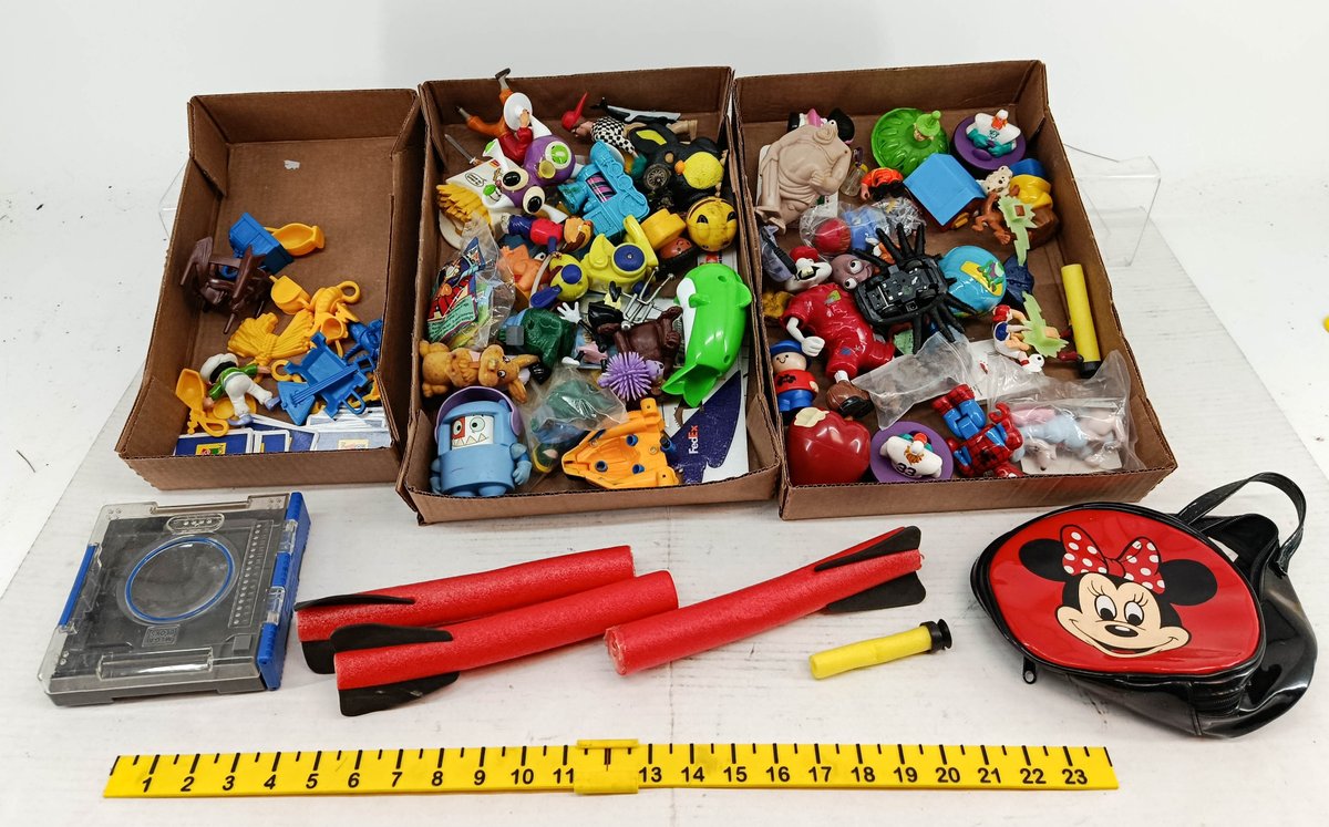 MIXED FAST FOOD KIDS MEAL TOYS BURGER KING MINNIE MOUSE PURSE SPIDER-MAN FOAM ROCKETS PAVILION CARDS & MORE  INV 260901045