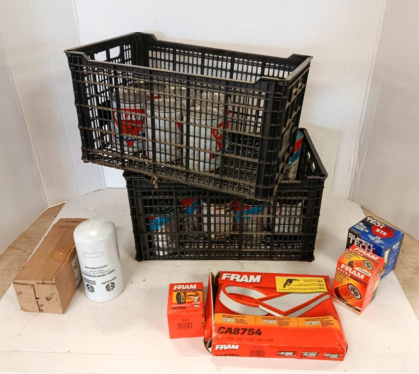 ASSORTED OILZUM & SHELL FIRE & ICE MOTOR OIL CANS WITH 2 CRATES & FRAM NEW HOLLAND SUPER TECH FILTERS SOME OBS  INV 260901076