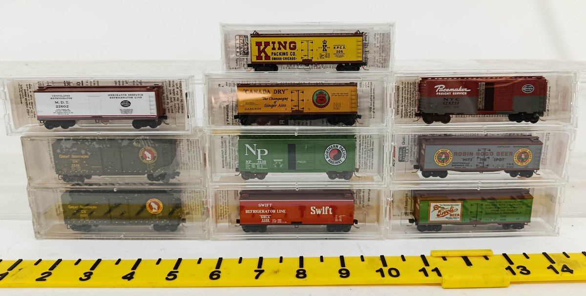 10 MICRO-TRAINS LINE N SCALE REEFERS & BOXCARS, GREAT NORTHERN, NP, NYC, SWIFT, 10 OBS  INV 262250038