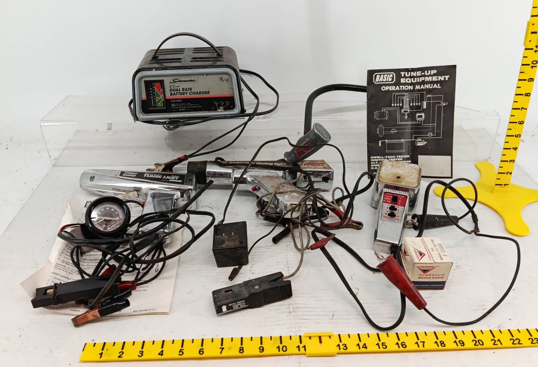 SCHUMACHER BATTERY CHARGER, 2 TIMING LIGHTS STEWART WARNER & PENSKE, SUNPRO TACH, DWELL-TACH TESTER & MANUALS  INV 260901106