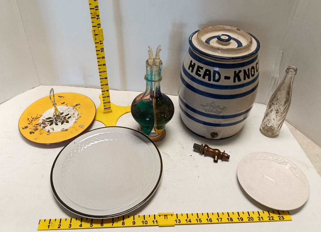 STONEWARE BLUE STRIPED HEAD-KNOCKER CROCK WITH SPIGOT, 2 PLATES, TIDBIT TRAY, EASTER 1972 PLATE & GLASS BOTTLES  INV 260901108