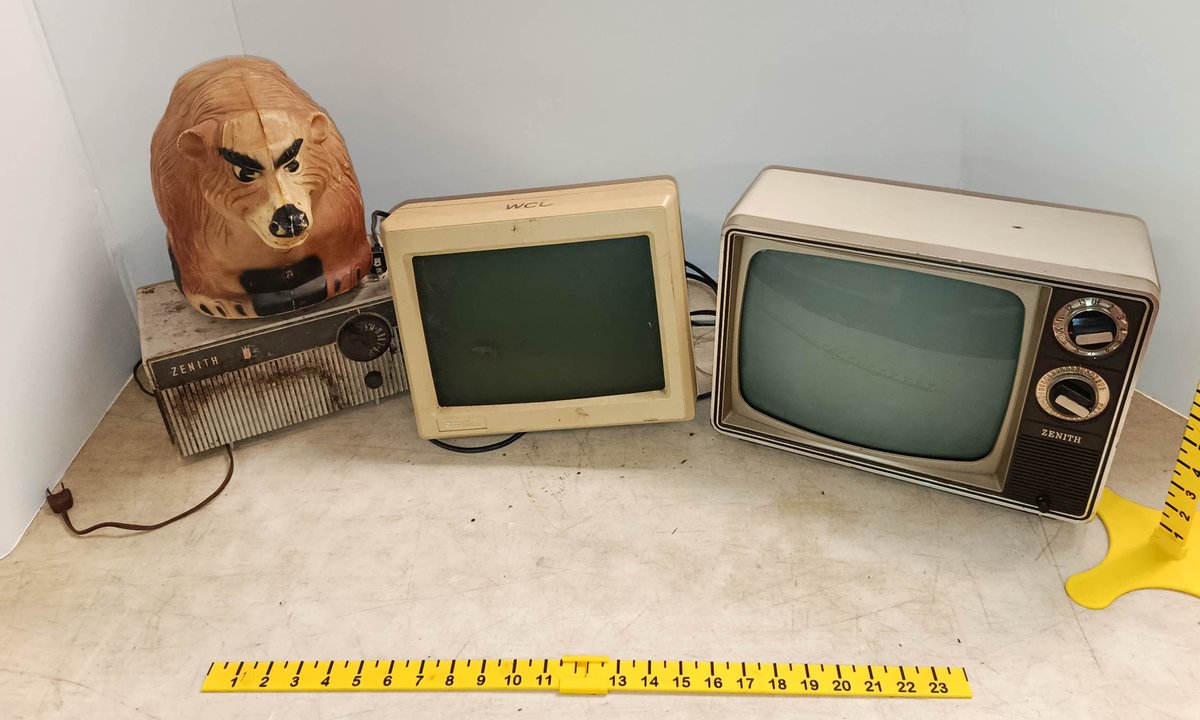 2 ZENITH TVS, ZENITH RADIO WITH BEAR FIGURE  INV 260901111