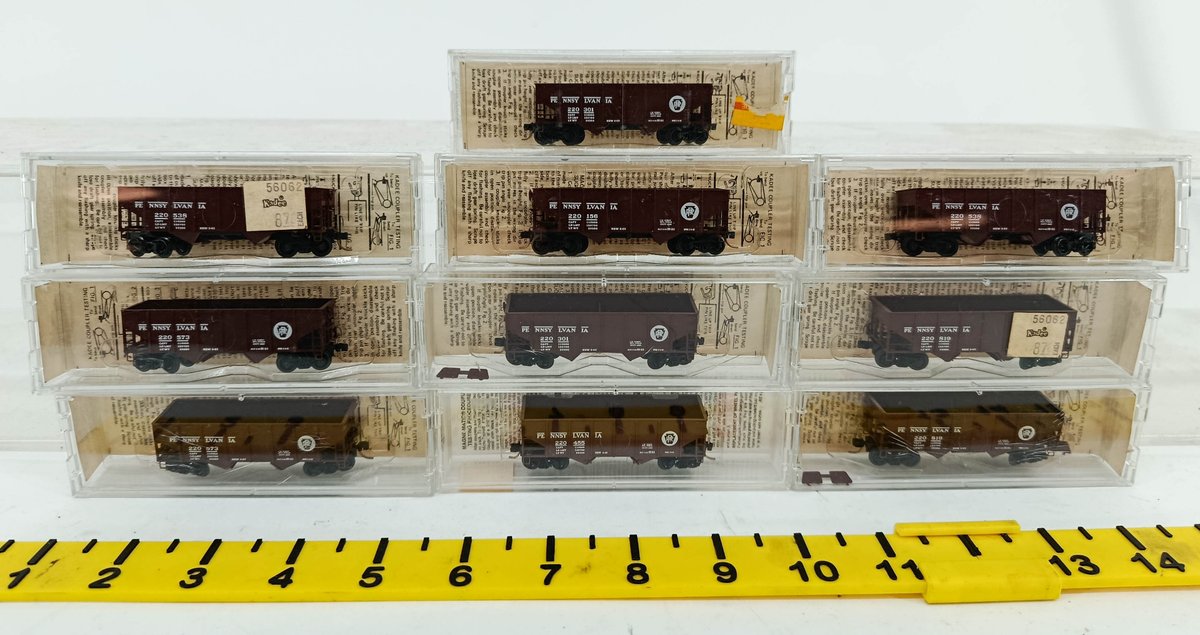 10 MICRO-TRAINS N GAUGE PENNSYLVANIA 2-BAY HOPPERS, 10 OBS  INV 262250051