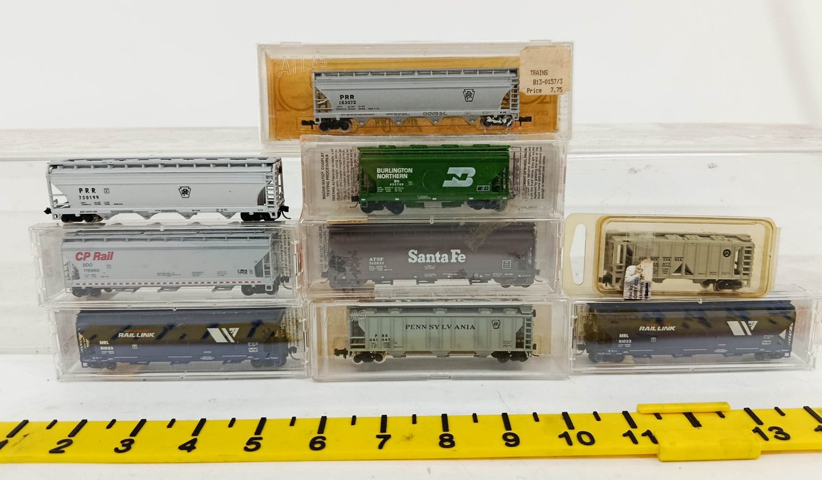 9 ATLAS & MICRO-TRAINS N GAUGE PRR CP RAIL SANTA FE BN RAIL LINK HOPPERS, 8 OBS  INV 262250052