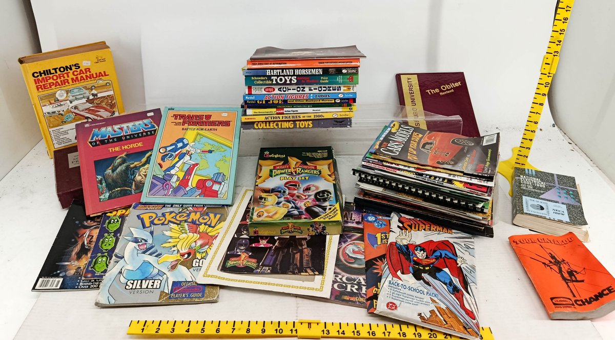ASSORTED BOOKS & MAGAZINES ACTION FIGURE PRICE GUIDES CHILTON'S MANUAL MASTERS OF THE UNIVERSE POKEMON GUIDE POWER RANGERS SET OB  INV 260901124