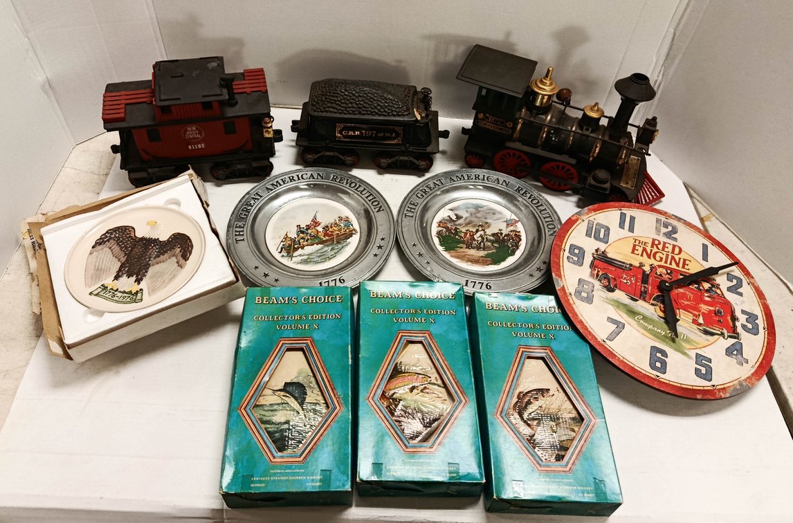 ASSORTED JIM BEAM TRAIN DECANTERS, 3 BEAM'S CHOICE FISH EDITIONS, 1776 PEWTER PLATES, EAGLE PLATE & RED ENGINE CLOCK SOME OBS  INV 260901129