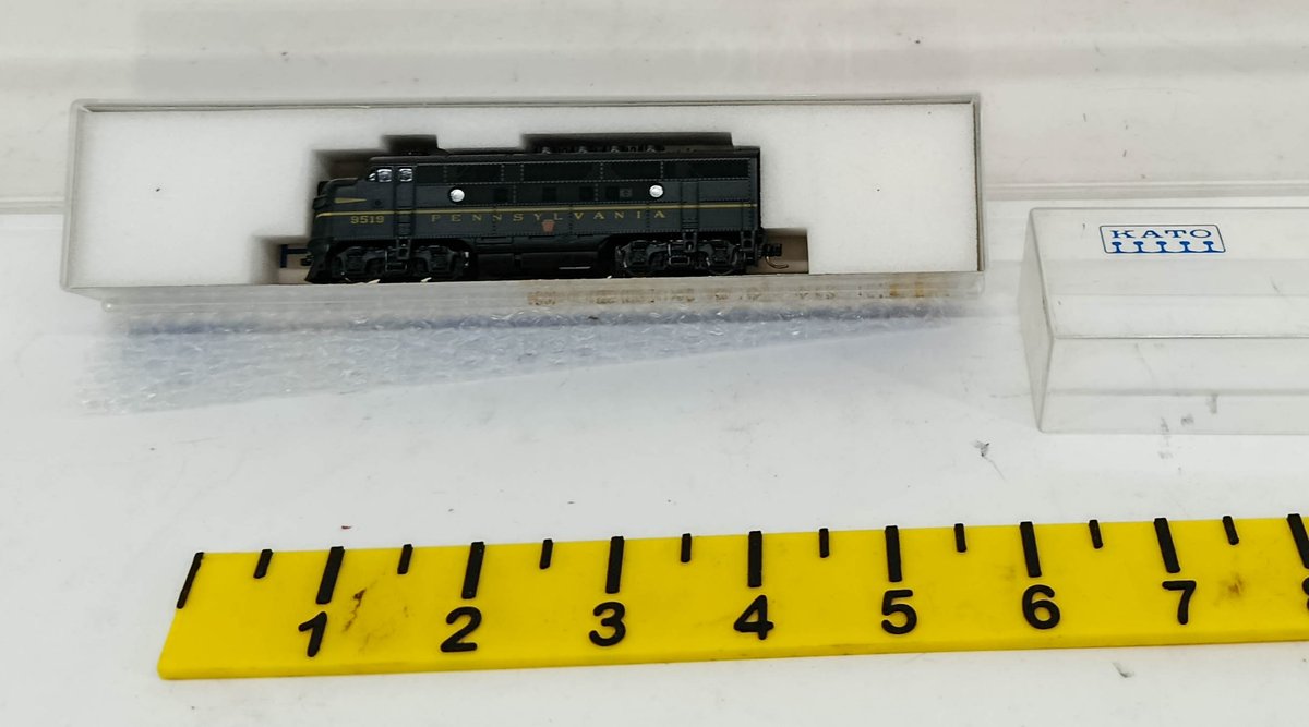 KATO N GAUGE 176-071 PENNSYLVANIA F3-A PHASE II DIESEL LOCOMOTIVE, OB  INV 262250081