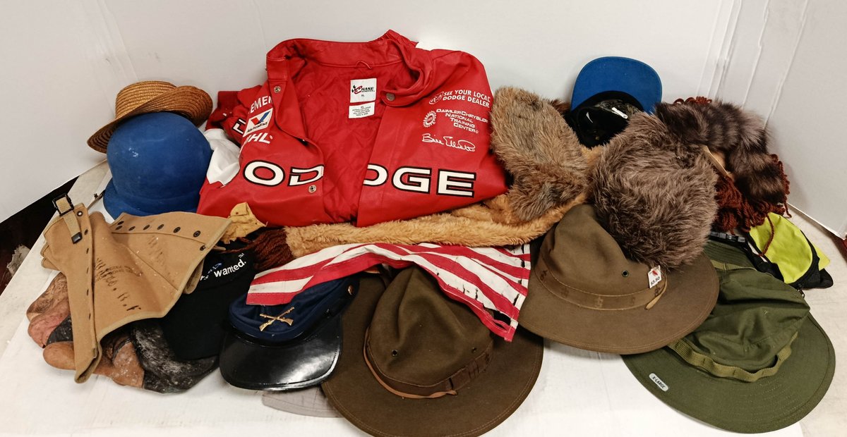 ASSORTED HATS CHASE AUTHENTICS DODGE LEATHER RACING JACKET XL FUR HATS LEGGINGS CIVIL WAR CAP LION COSTUME & FLAG  INV 260901132
