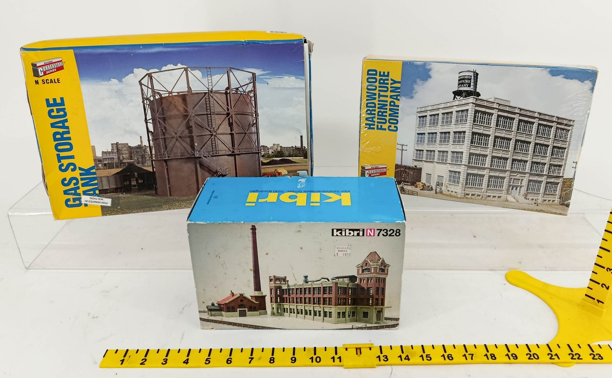 3 N SCALE WALTHERS & KIBRI 7328 BUILDING KITS, 3 OBS NNC  INV 262250087