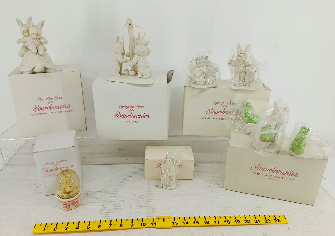 7 DEPARTMENT 56 SNOWBUNNIES SPRINGTIME STORIES FIGURINES & SNOW GLOBE SOME OBS  INV 260901136