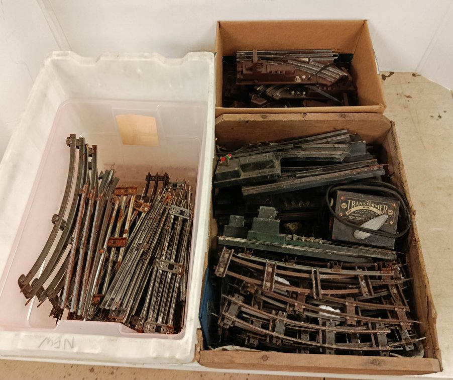 ASSORTED O GAUGE TRACK, SWITCHES & MARX TOY TRANSFORMER  INV 260901179