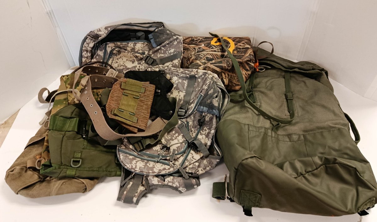 ASSORTED CAMO BACKPACKS HYDRATION PACKS CANTEEN POUCHES BELTS & BROWNING SEAT CUSHION  INV 262250136