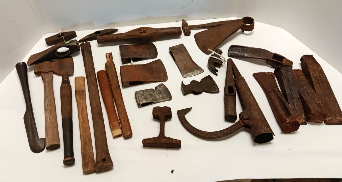 ASSORTED AXE HEADS, SPLITTING WEDGES, HAMMERS, CANT HOOK, RAIL ANVIL & REPLACEMENT HANDLES  INV 262250150