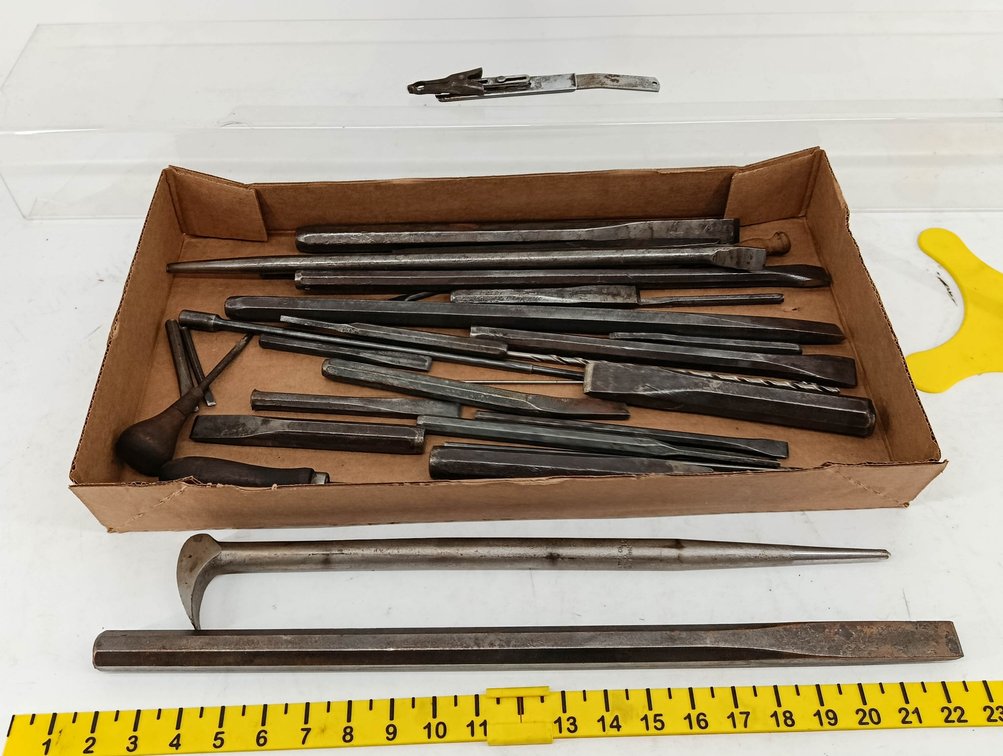 TRAY LOT OF ASSORTED HAND TOOLS INV 262280233