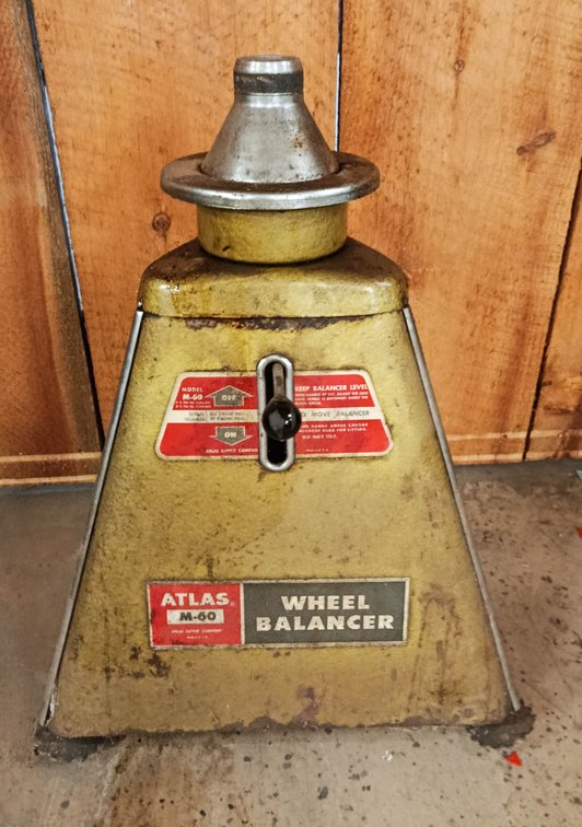 ATLAS M60 WHEEL BALANCER INV 262280245