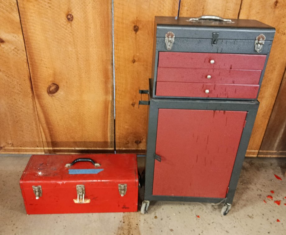 CRAFTSMAN TOOLS BOX AND ROLLING TOOL BOX INV 262280246