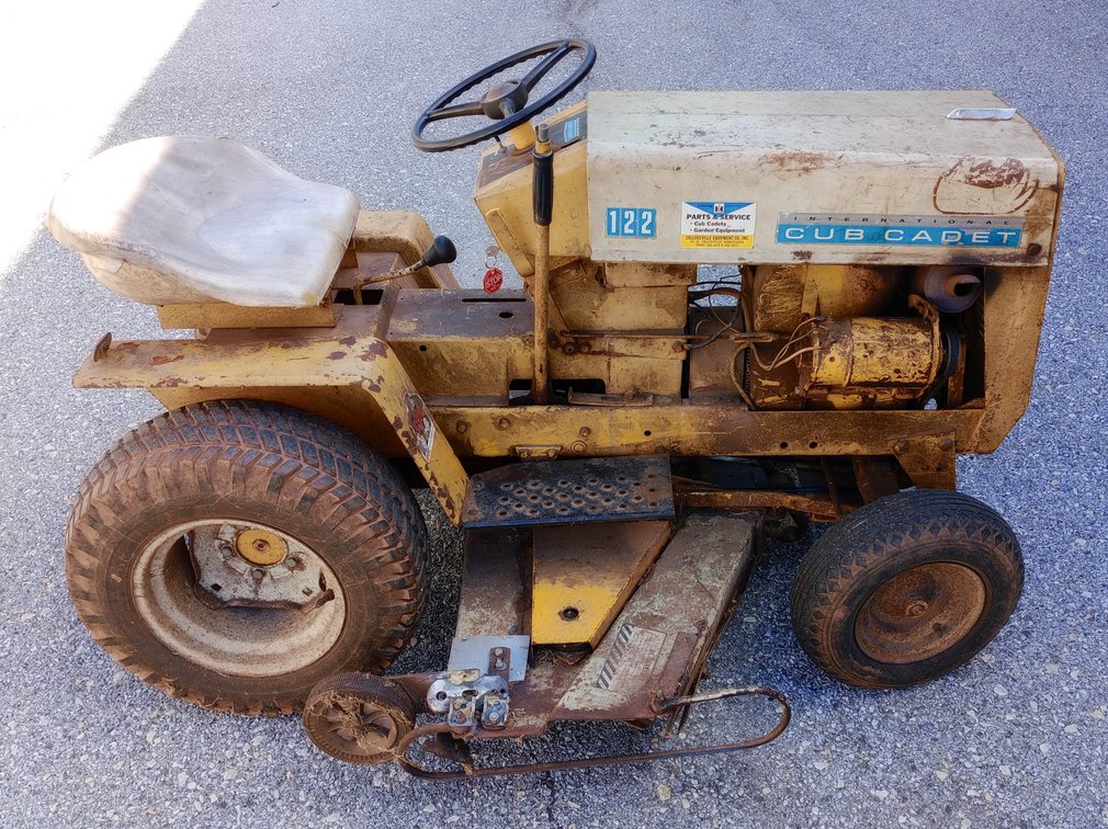 1967 IH CUB CADET W/ 12HP KOHLER & IH 48" MOWER DECK INV 262280258